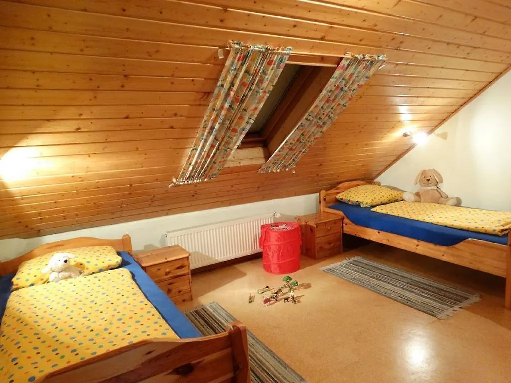 Schwarz-Hof Apartment Plossberg