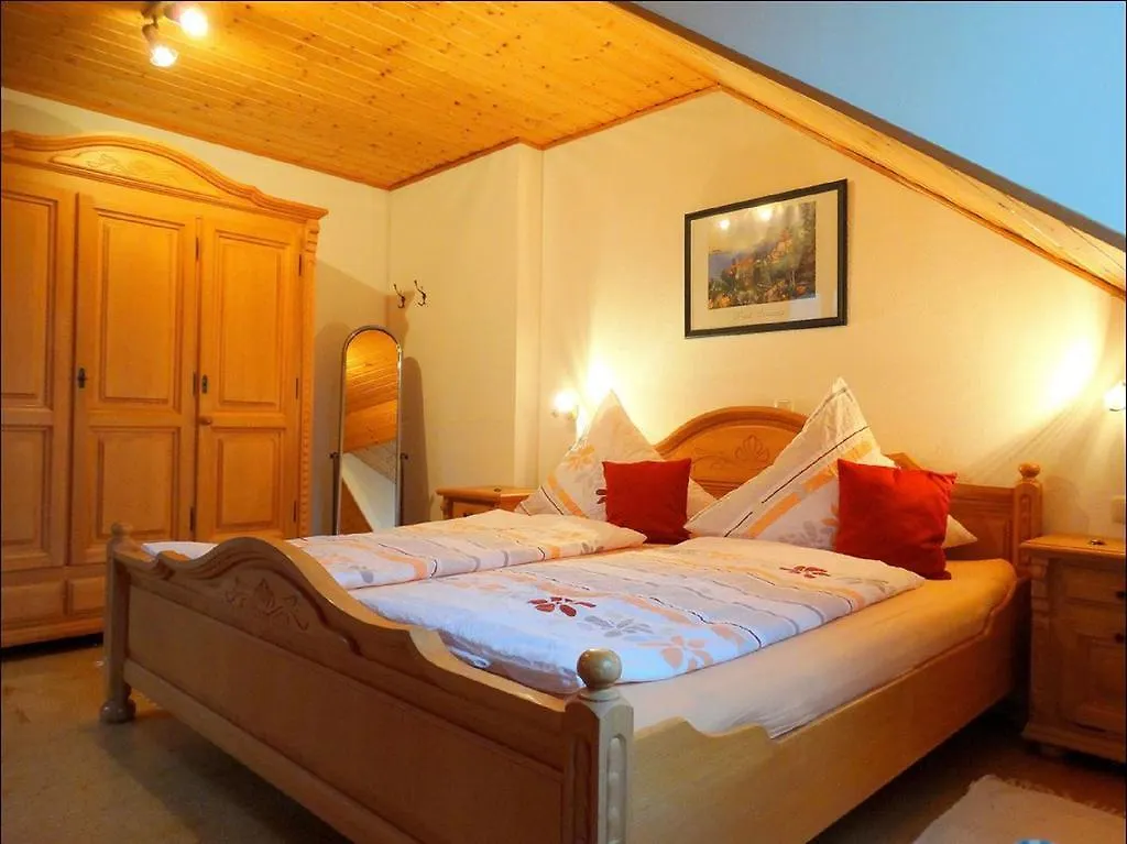 Schwarz-Hof Apartment Plossberg