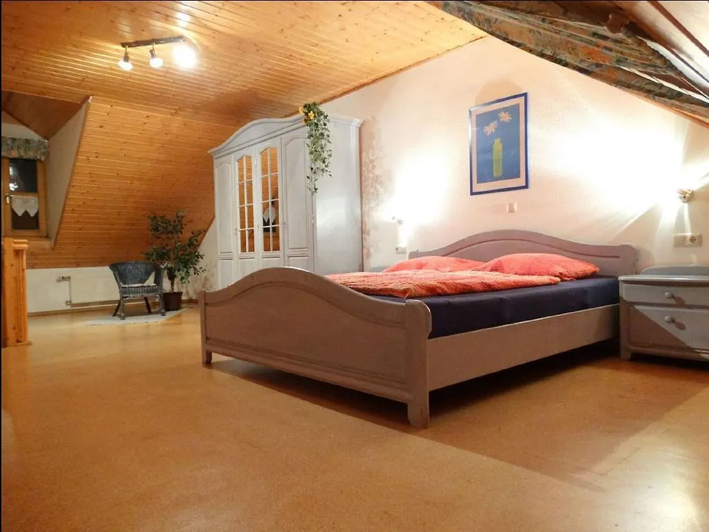Schwarz-Hof Apartment Plossberg
